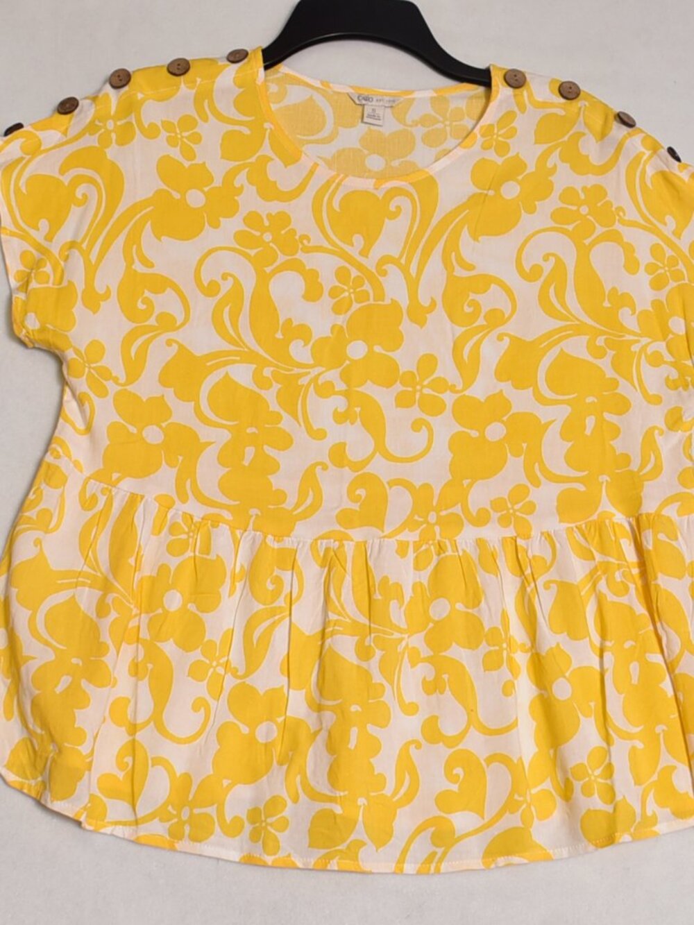 Cato Yellow Floral Short Sleeve Top Part Rayon Linen Blend Size Small